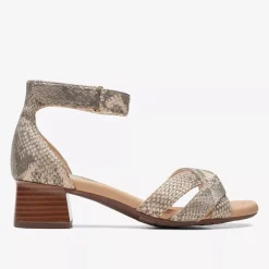 New Clarks Desirae Lily Biege