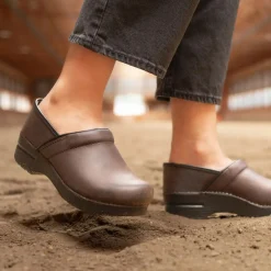Best Dansko Professional Antique Brown Oiled Leather Clog